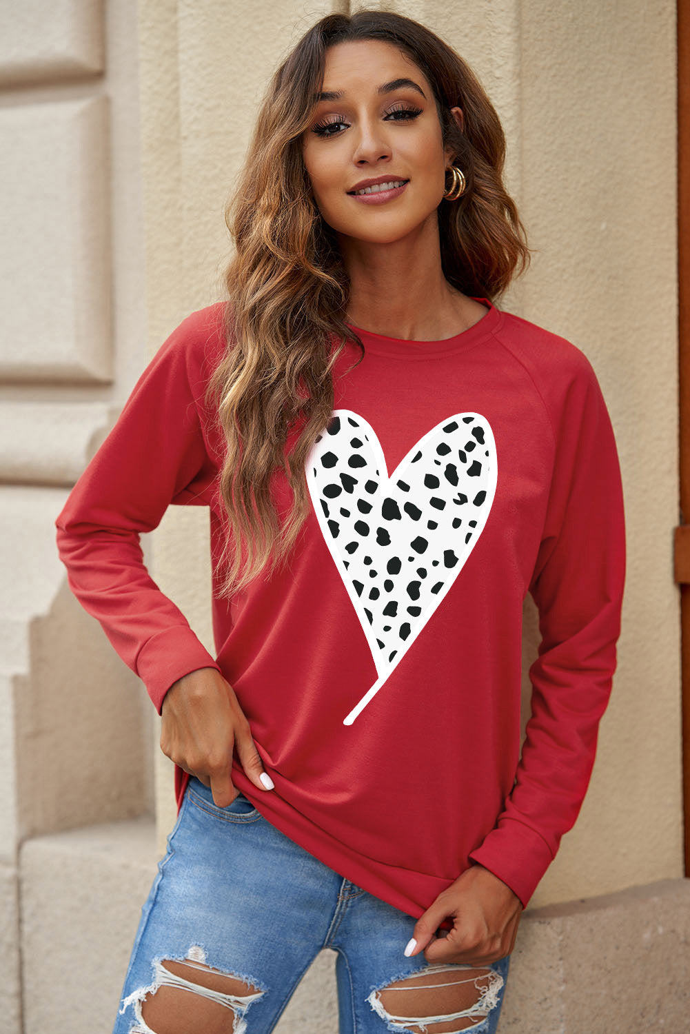 Simple Heart Graphic Valentine's Sweatshirt