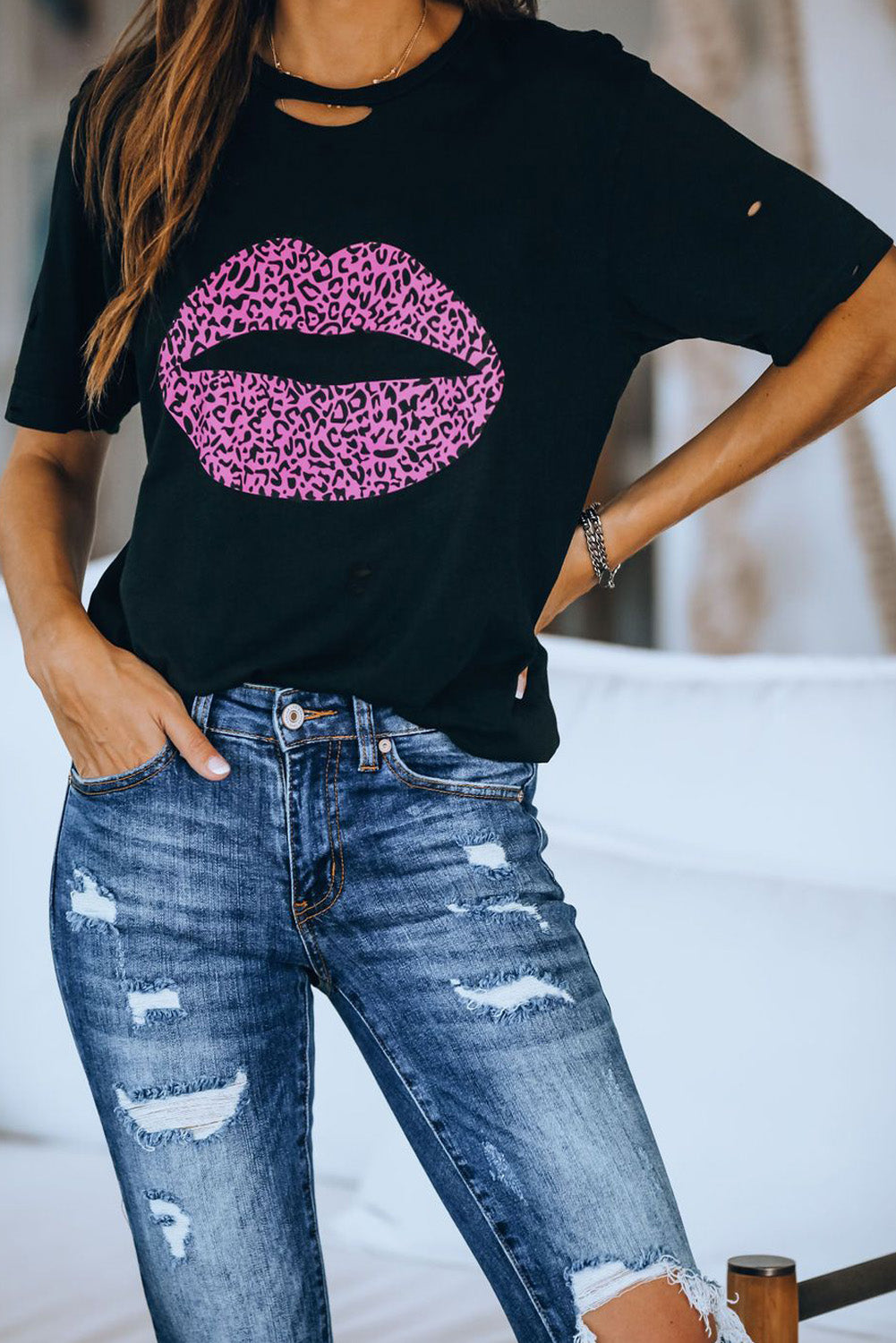 Kiss The Lip Distressed Cotton Tee In Gray