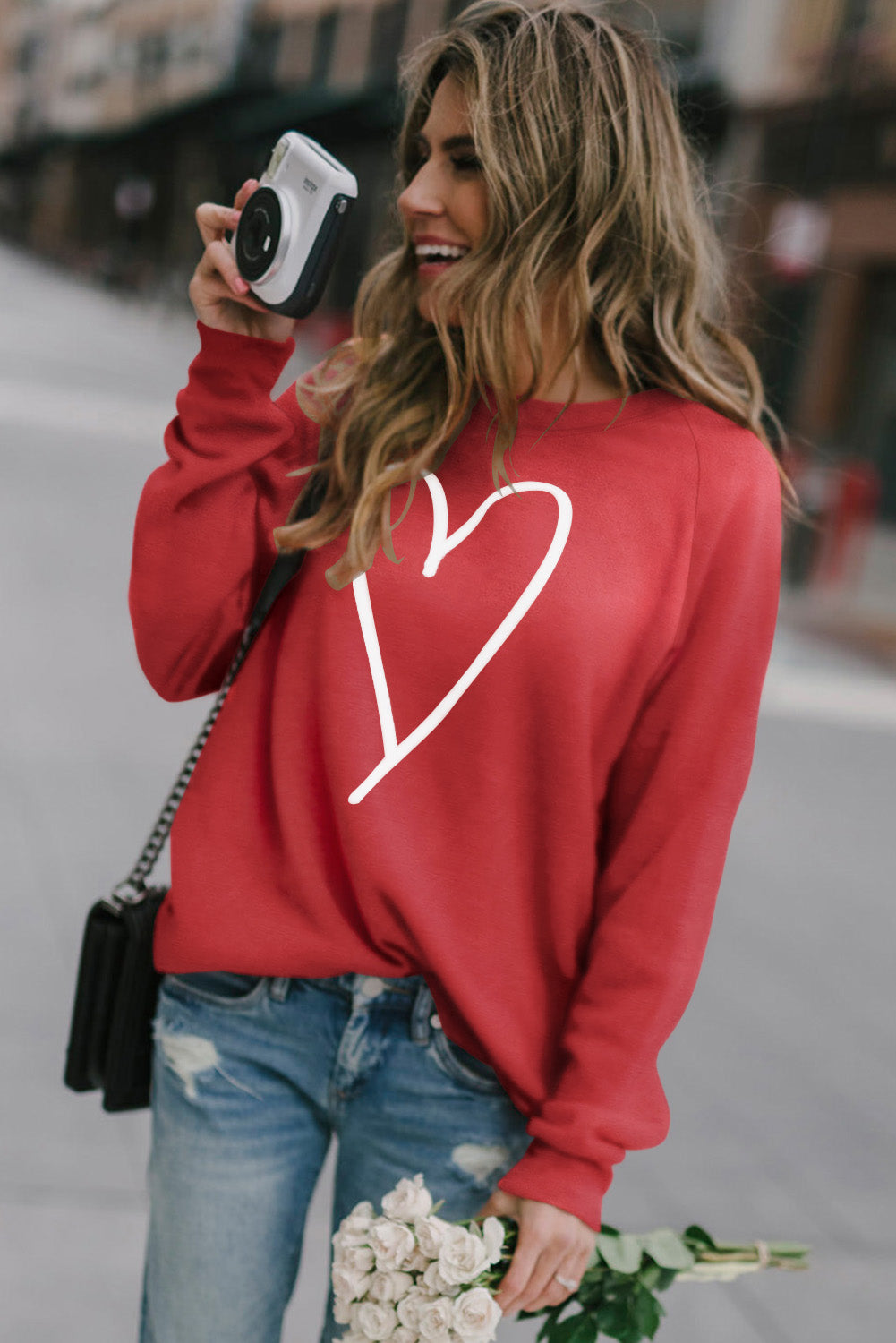 Simple Heart Graphic Valentine's Sweatshirt