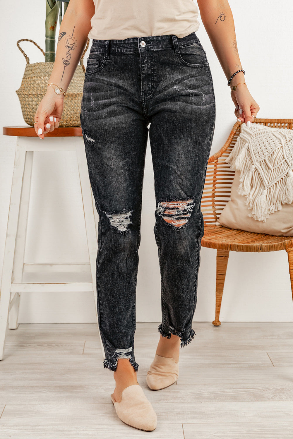 Ripped Slim Fit Washed Jeans